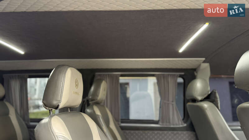 Мінівен Volkswagen Transporter 2005 в Івано-Франківську