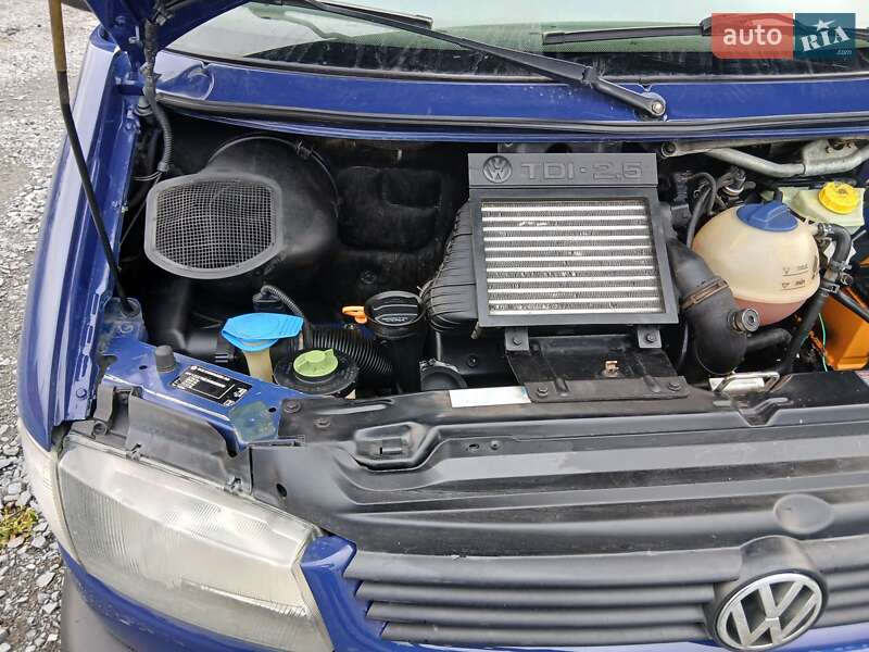Мінівен Volkswagen Transporter 2003 в Рівному