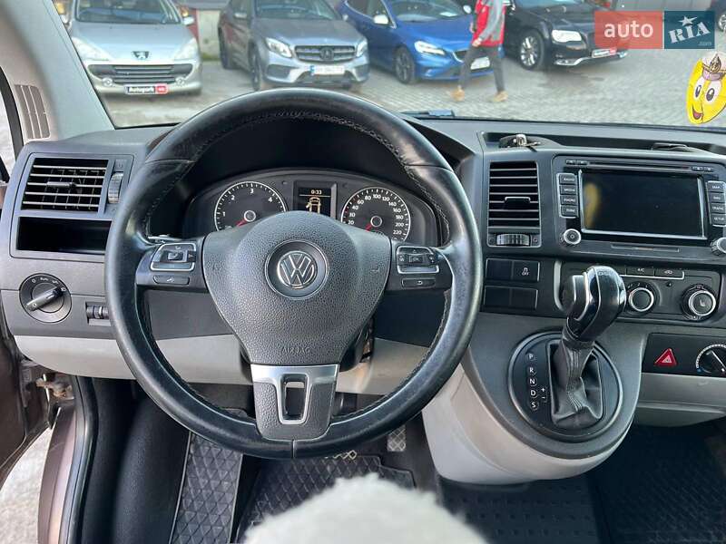 Минивэн Volkswagen Transporter 2014 в Львове