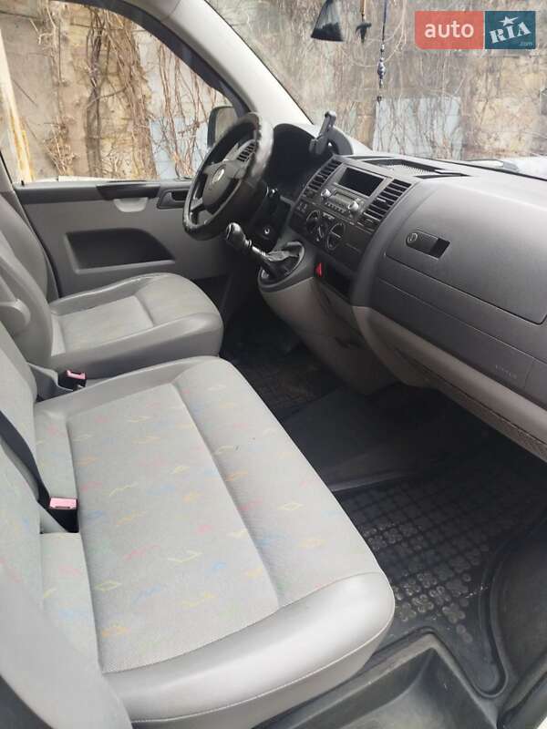 Вантажний фургон Volkswagen Transporter 2009 в Києві фото 22 Вантажний фургон Volkswagen Transporter 2009 в Києві