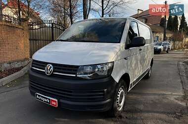 Вантажний фургон Volkswagen Transporter 2016 в Києві
