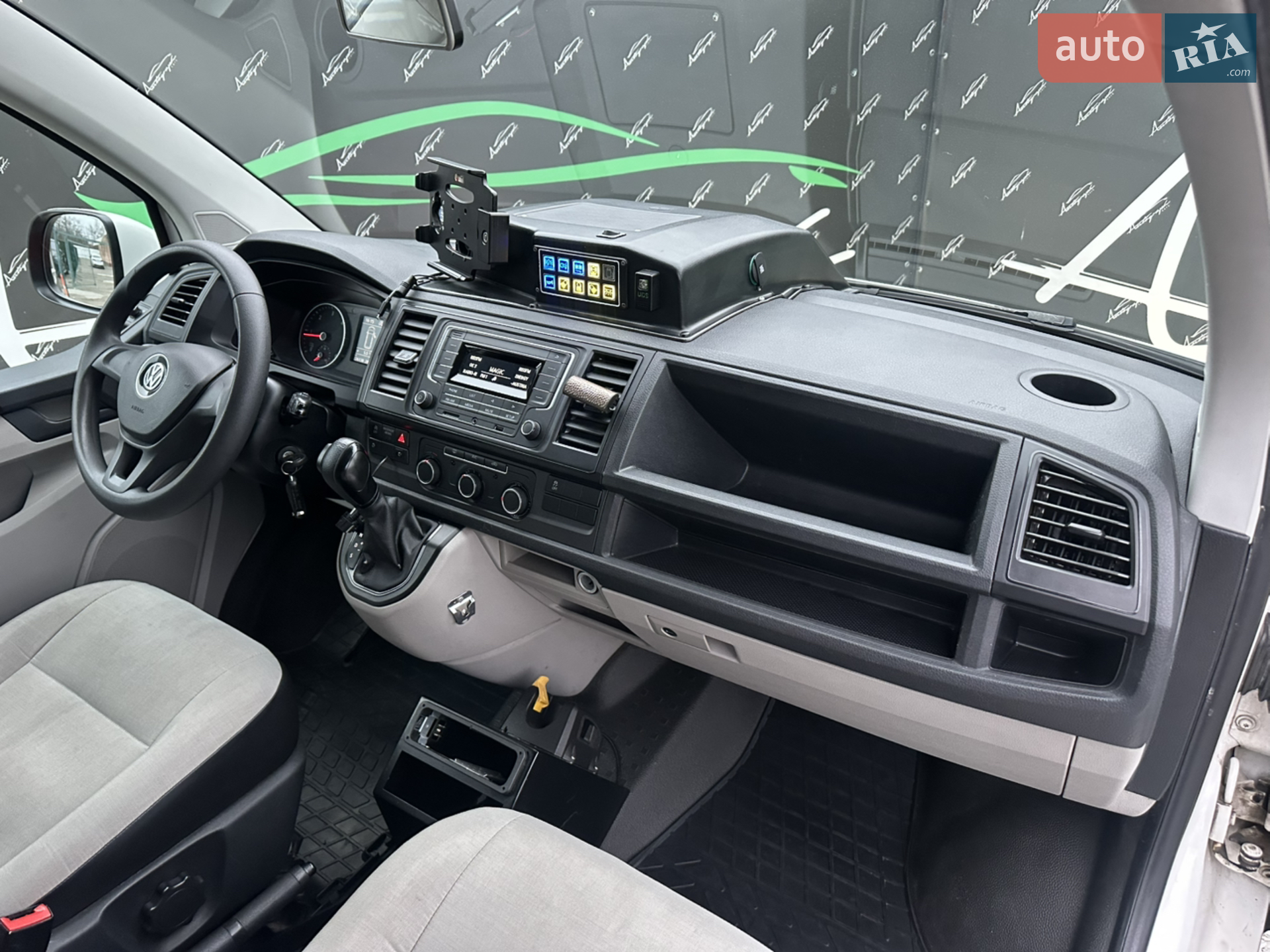2017 Volkswagen Transporter - мініатюра 20