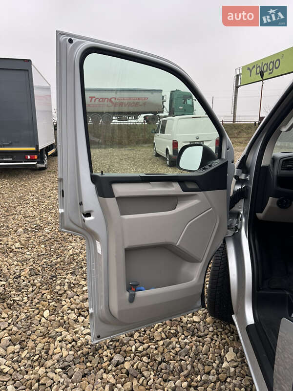 Вантажний фургон Volkswagen Transporter 2019 в Львові
