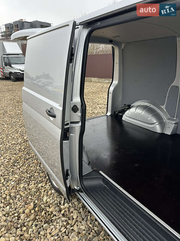 Вантажний фургон Volkswagen Transporter 2019 в Львові