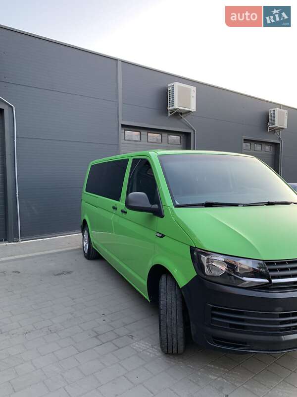 Минивэн Volkswagen Transporter 2015 в Ивано-Франковске