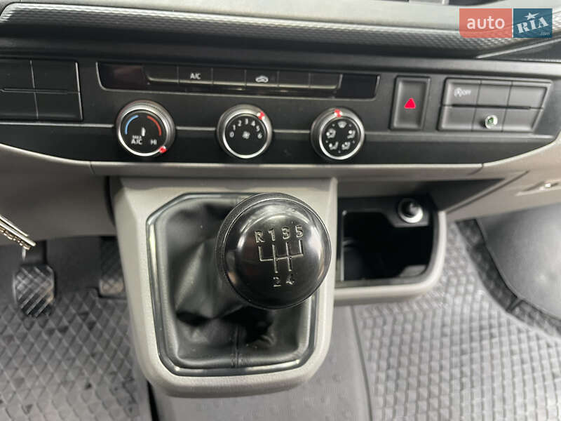Грузовой фургон Volkswagen Transporter 2021 в Дубно