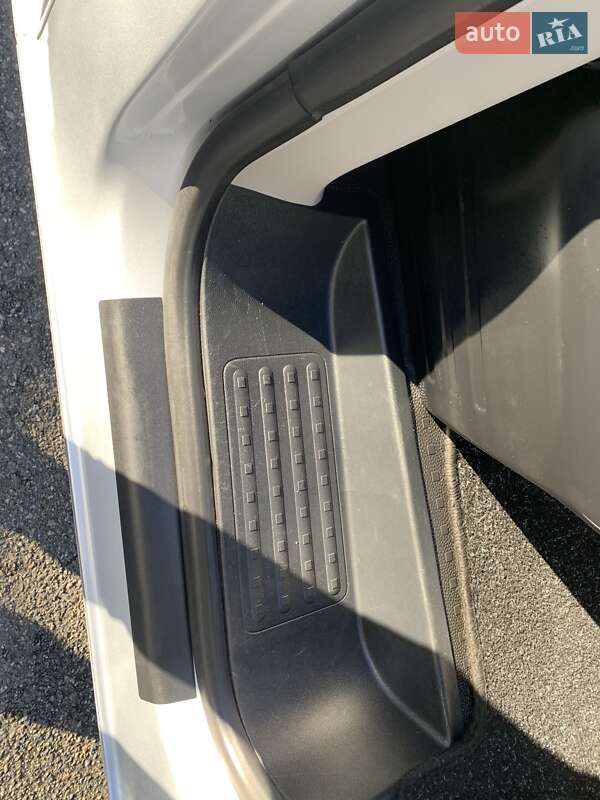 Вантажний фургон Volkswagen Transporter 2019 в Києві фото 28 Вантажний фургон Volkswagen Transporter 2019 в Києві