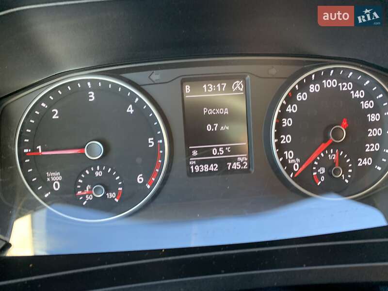 Вантажний фургон Volkswagen Transporter 2019 в Києві фото 60 Вантажний фургон Volkswagen Transporter 2019 в Києві