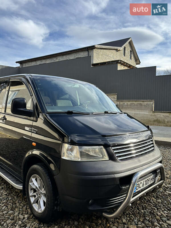 Минивэн Volkswagen Transporter 2004 в Стрые