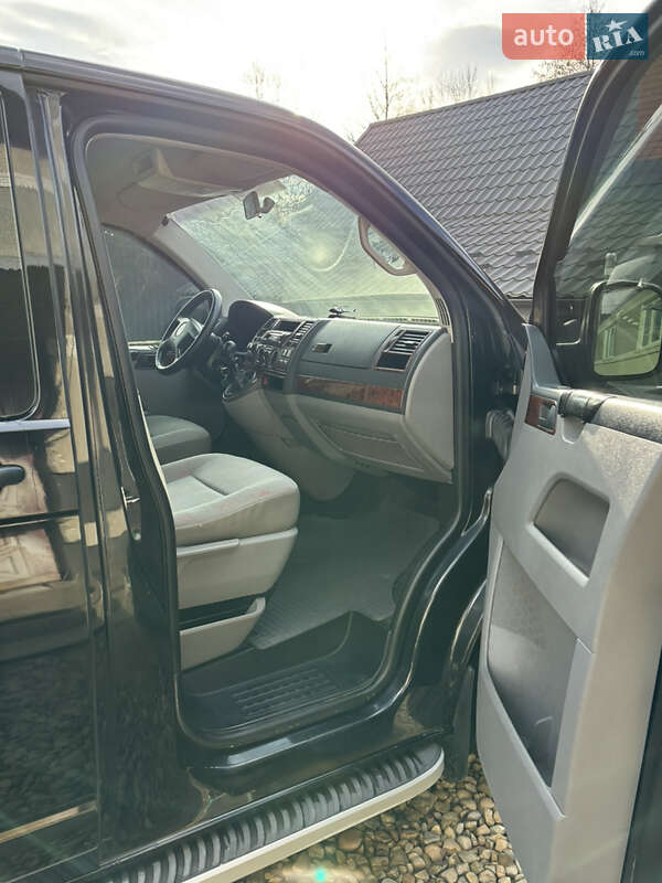 Минивэн Volkswagen Transporter 2004 в Стрые