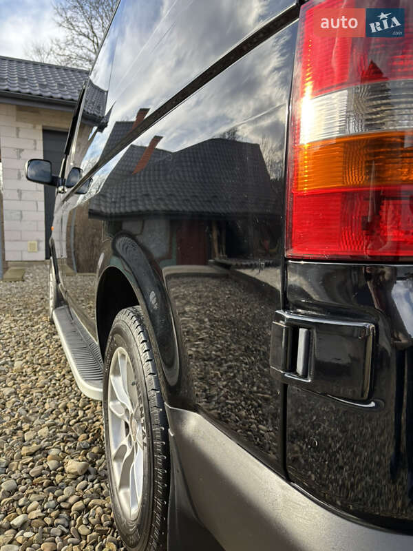 Минивэн Volkswagen Transporter 2004 в Стрые