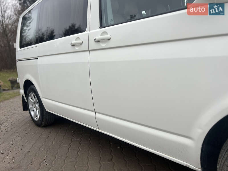 Минивэн Volkswagen Transporter 2006 в Львове