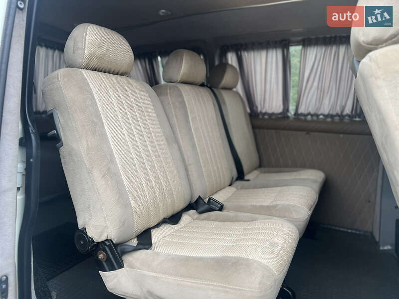 Минивэн Volkswagen Transporter 2006 в Львове