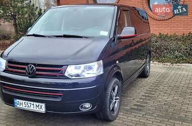 Мінівен Volkswagen Transporter 2015 в Рівному