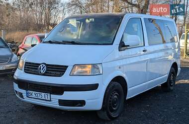 Минивэн Volkswagen Transporter 2004 в Ровно