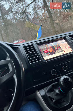 Минивэн Volkswagen Transporter 2015 в Боярке