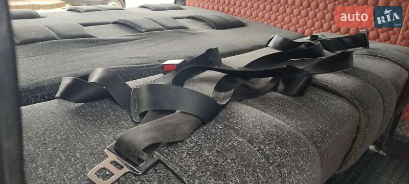 Минивэн Volkswagen Transporter 2000 в Косове