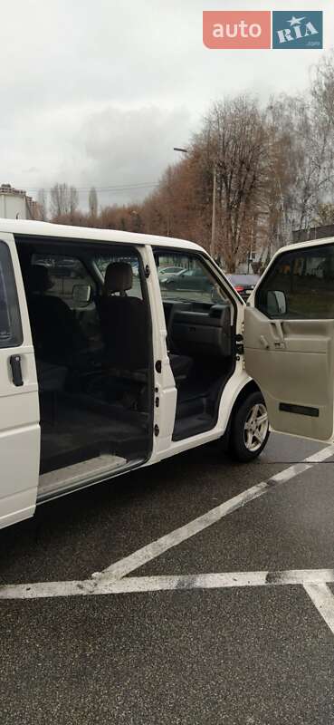 Минивэн Volkswagen Transporter 2000 в Киеве
