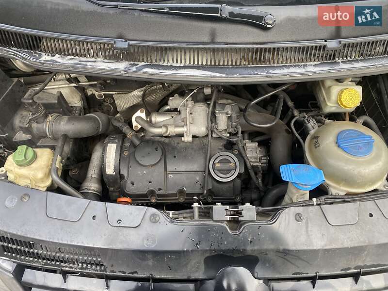 Мінівен Volkswagen Transporter 2007 в Олександрії