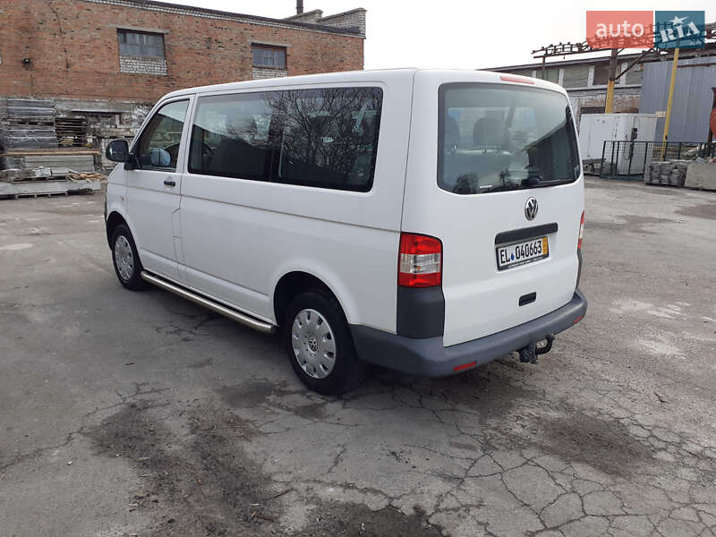 Минивэн Volkswagen Transporter 2010 в Звягеле