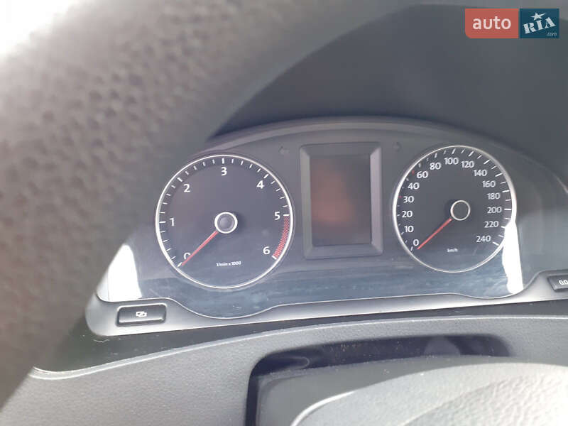 Минивэн Volkswagen Transporter 2010 в Звягеле