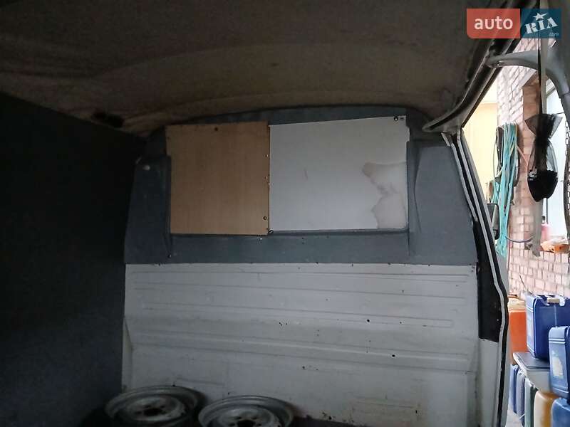 Вантажопасажирський фургон Volkswagen Transporter 1986 в Трускавці