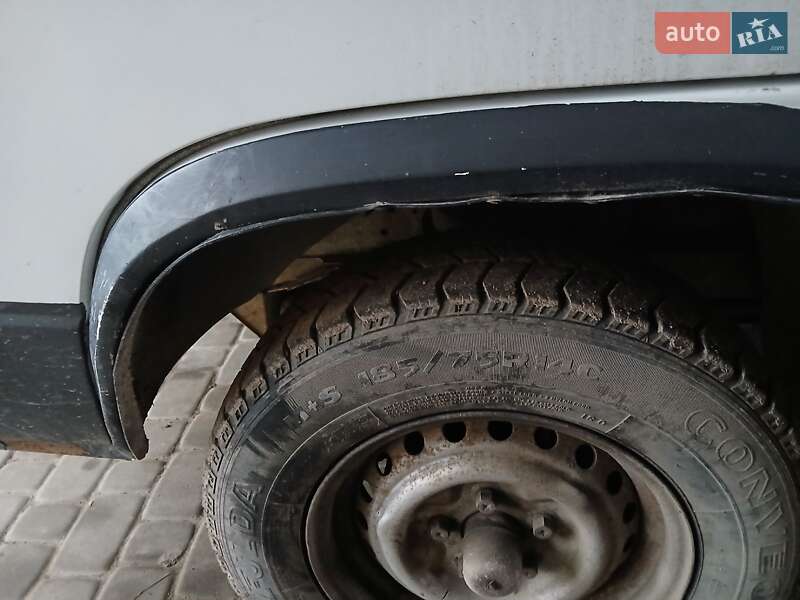 Вантажопасажирський фургон Volkswagen Transporter 1986 в Трускавці