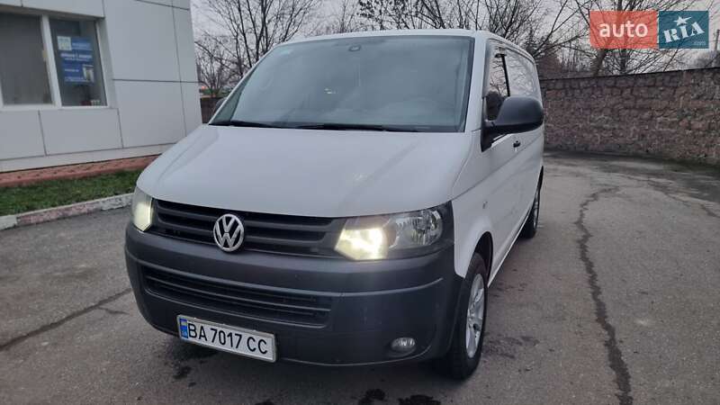 Грузовой фургон Volkswagen Transporter 2014 в Кропивницком
