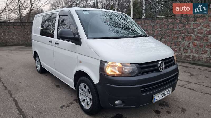 Грузовой фургон Volkswagen Transporter 2014 в Кропивницком