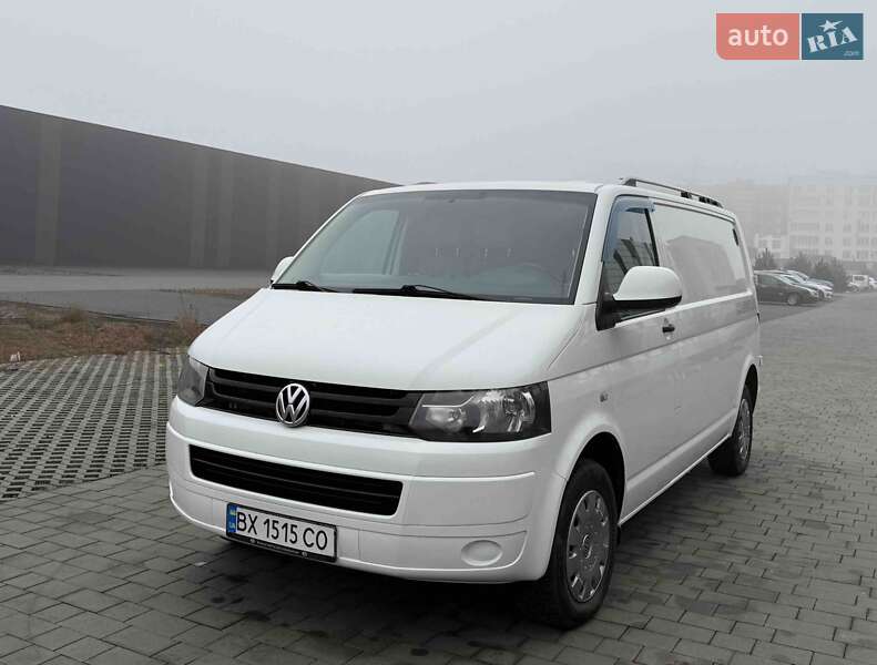 Грузовой фургон Volkswagen Transporter 2011 в Хмельницком