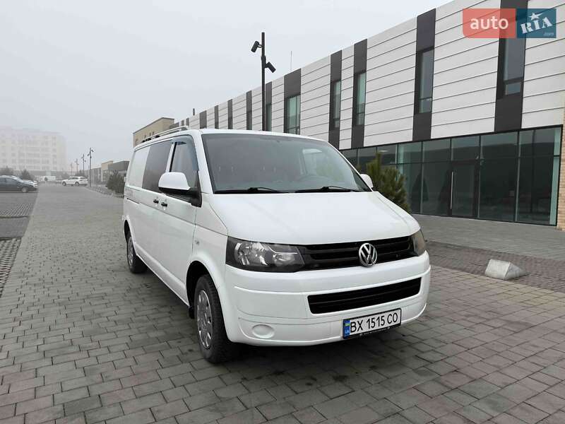 Грузовой фургон Volkswagen Transporter 2011 в Хмельницком