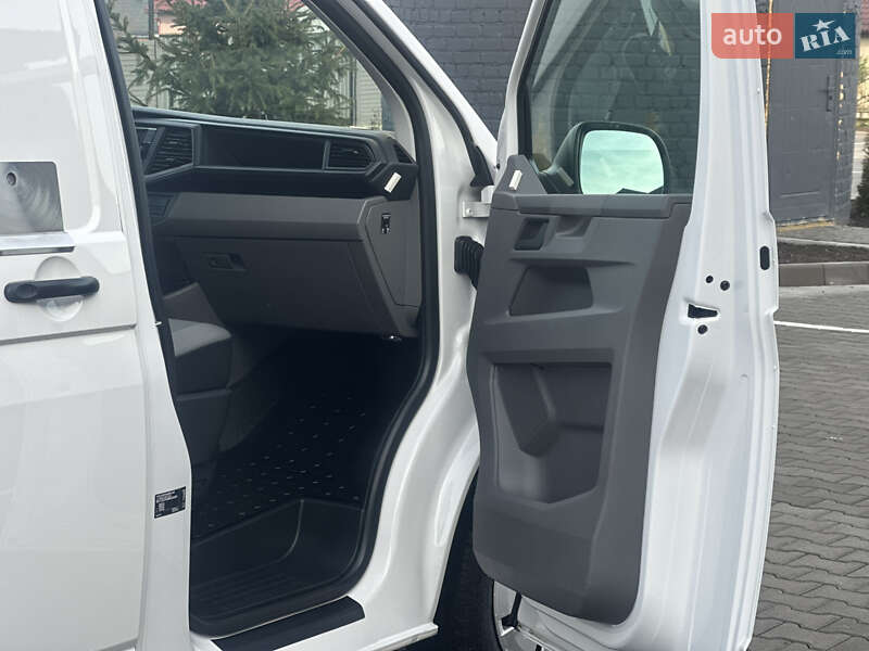Грузовой фургон Volkswagen Transporter 2023 в Дубно