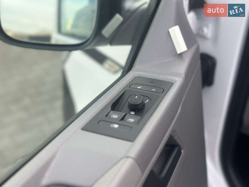 Грузовой фургон Volkswagen Transporter 2023 в Дубно