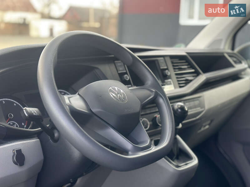 Грузовой фургон Volkswagen Transporter 2023 в Дубно