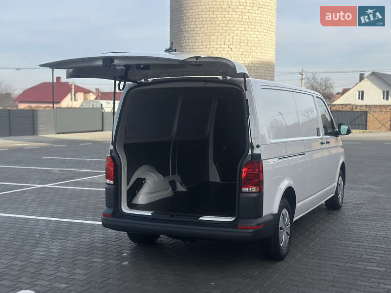 Грузовой фургон Volkswagen Transporter 2023 в Дубно