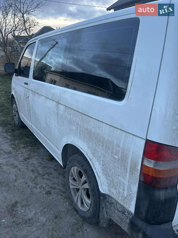 Мінівен Volkswagen Transporter 2004 в Глухові