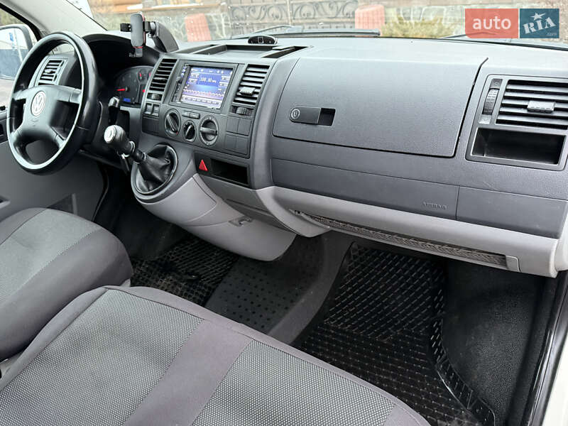 Минивэн Volkswagen Transporter 2006 в Борисполе