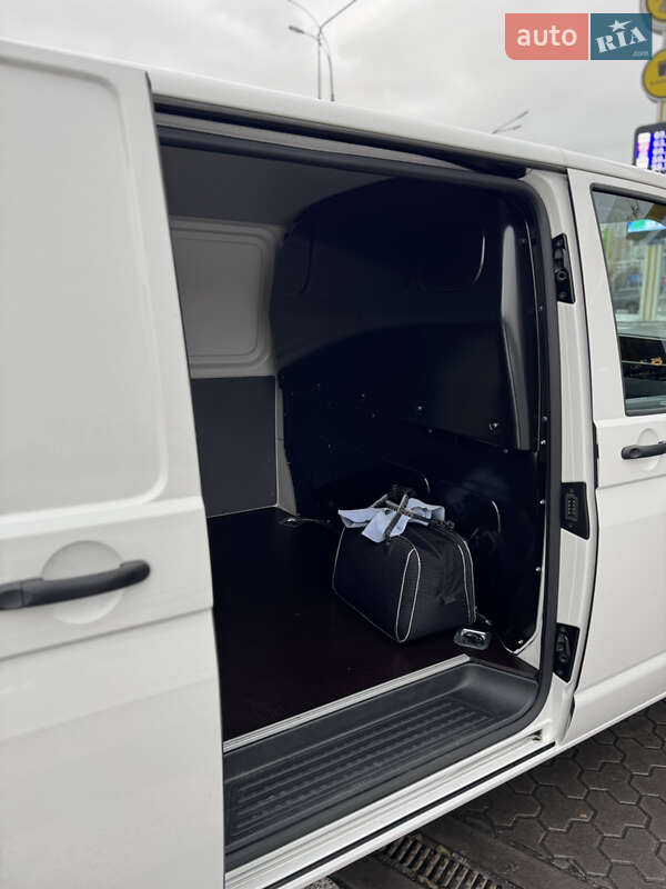 Вантажний фургон Volkswagen Transporter 2023 в Києві фото 38 Вантажний фургон Volkswagen Transporter 2023 в Києві