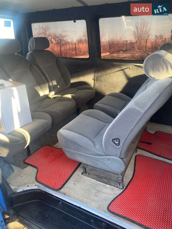 Минивэн Volkswagen Transporter 1995 в Стебнику
