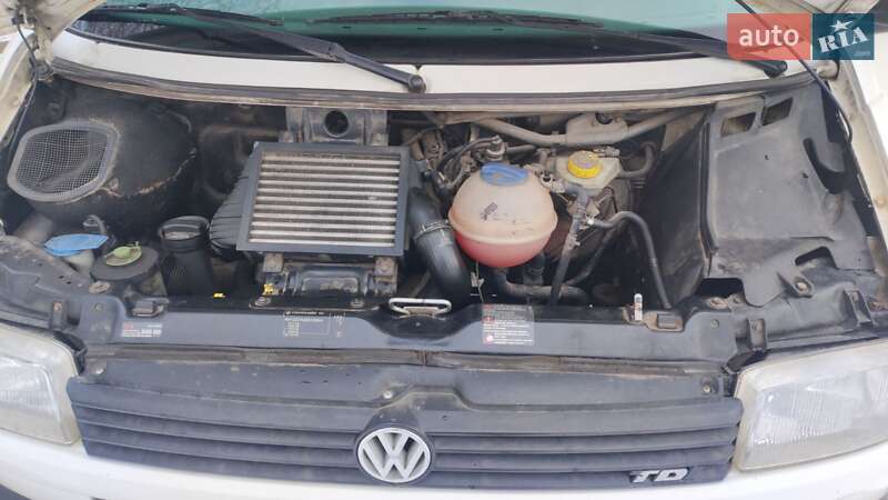 Мінівен Volkswagen Transporter 2002 в Броварах