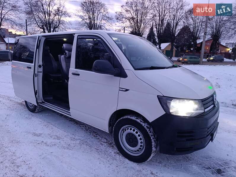 Мінівен Volkswagen Transporter 2017 в Житомирі