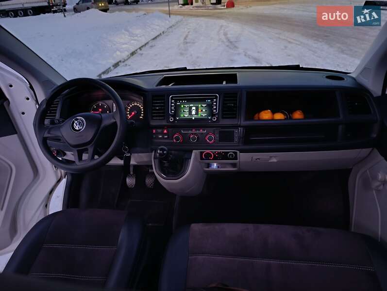 Мінівен Volkswagen Transporter 2017 в Житомирі