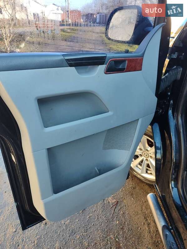 Мінівен Volkswagen Transporter 2010 в Тульчині