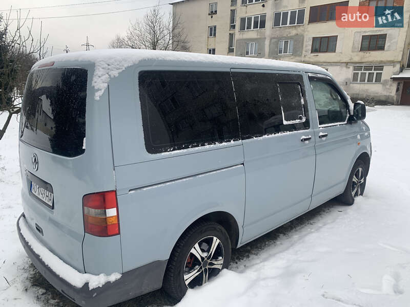 Мінівен Volkswagen Transporter 2003 в Сваляві