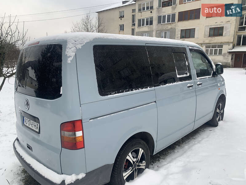 Мінівен Volkswagen Transporter 2003 в Сваляві
