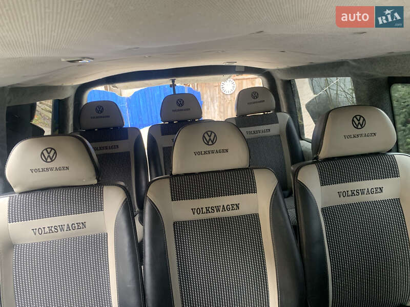 Мінівен Volkswagen Transporter 2003 в Сваляві