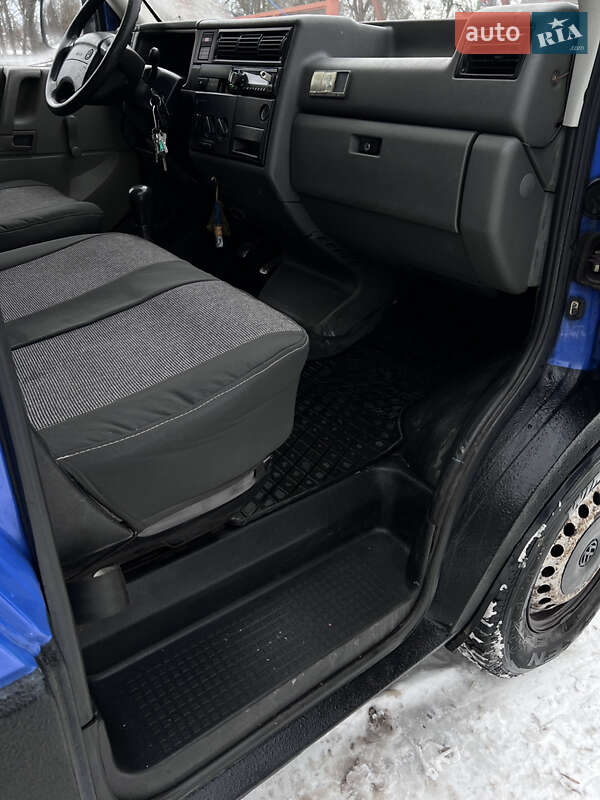 Мінівен Volkswagen Transporter 1997 в Рівному фото 26 Мінівен Volkswagen Transporter 1997 в Рівному