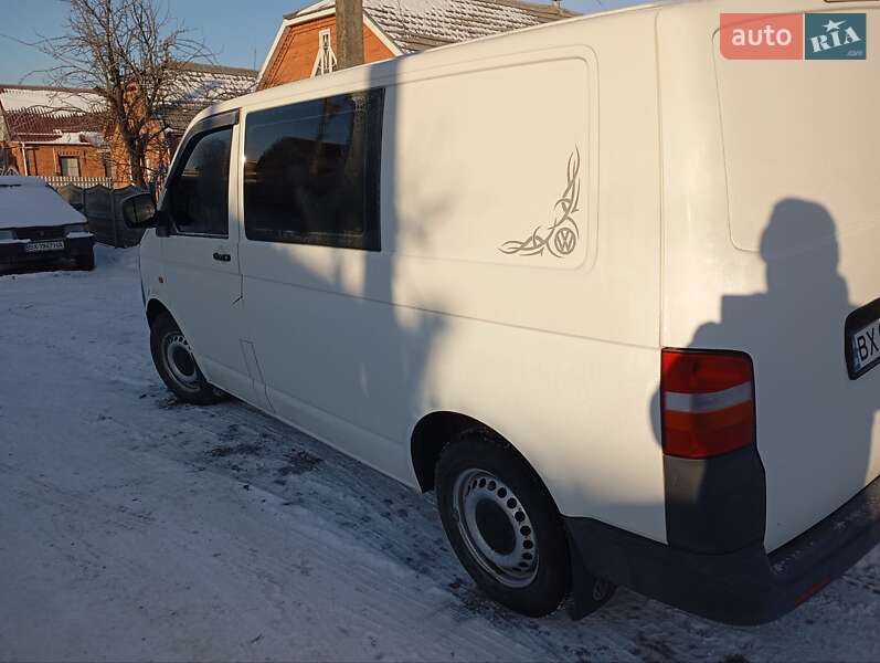 Минивэн Volkswagen Transporter 2006 в Хмельницком