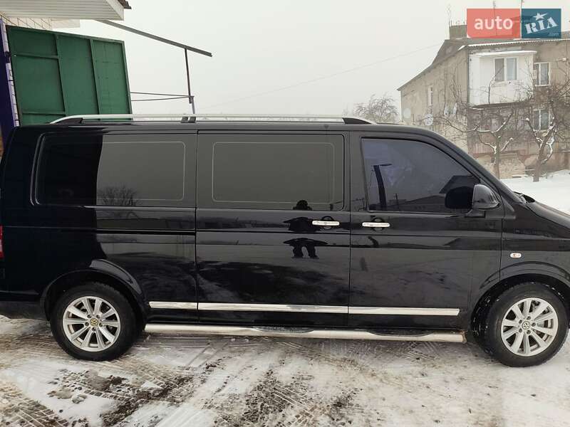 Мінівен Volkswagen Transporter 2010 в Тульчині