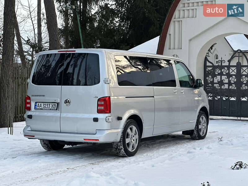 Мінівен Volkswagen Transporter 2015 в Києві